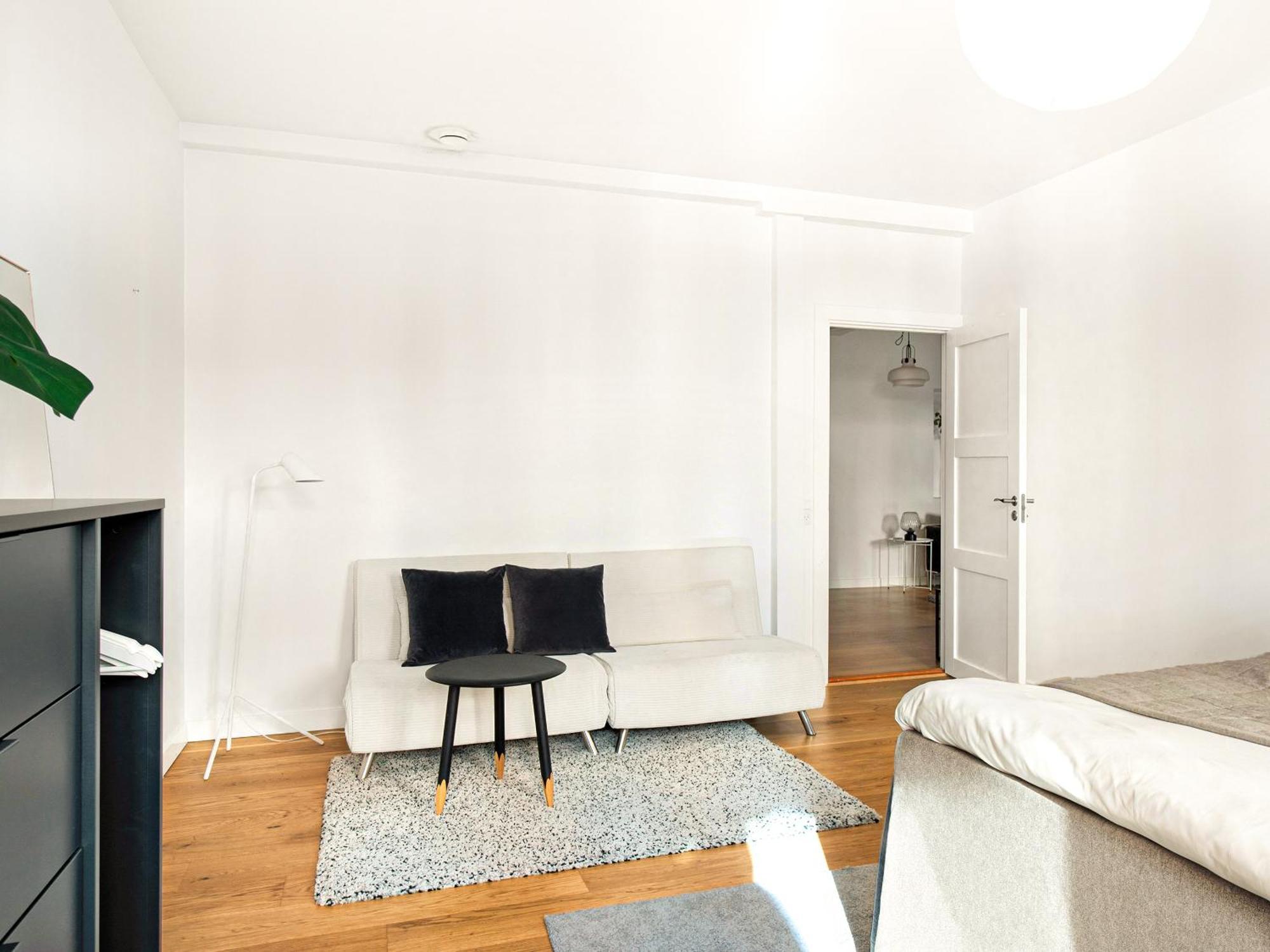 Sanders Leaves - Charming Three-Bedroom Apartment In Downtown Копенхаген Екстериор снимка